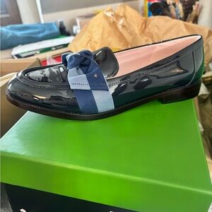 Kate Spade Navy Patent Loafers with Navy Bow. NIB